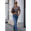 BEŻOWY t-shirt Elvie z marszczeniem i różą