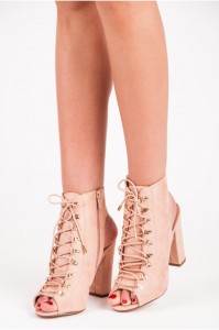 zamszowe-botki-open-toe-rozowy