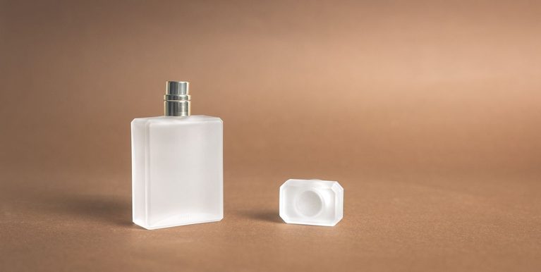 Perfumy unisex – sekrety doboru uniwersalnych kompozycji zapachowych